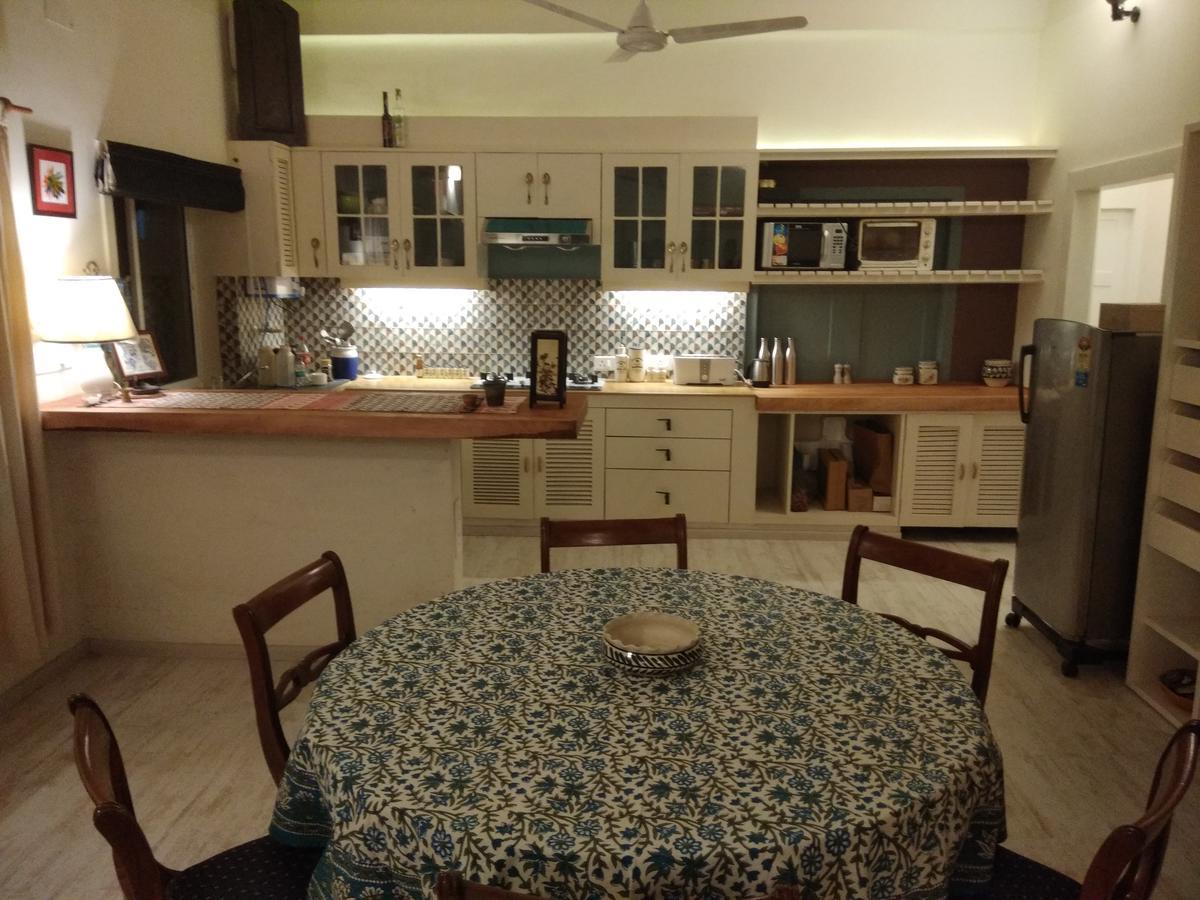 5/4 - Calcutta'S Freshest Bnb Exteriör bild