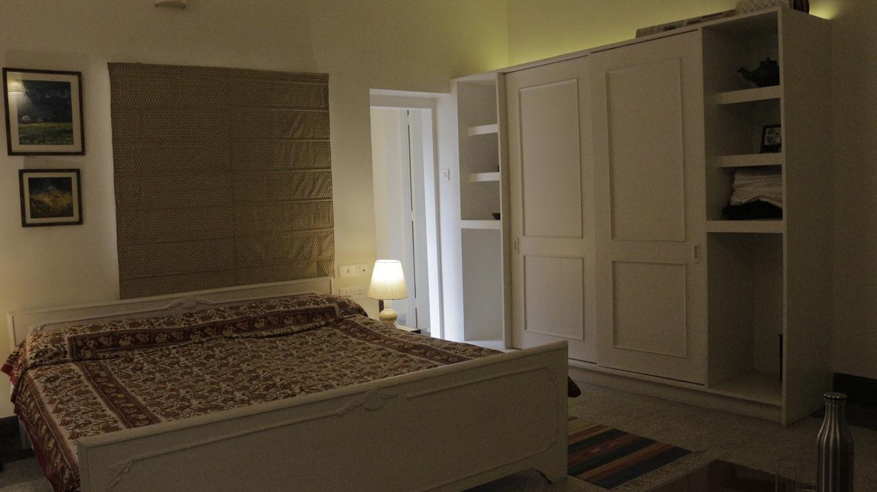 5/4 - Calcutta'S Freshest Bnb Exteriör bild